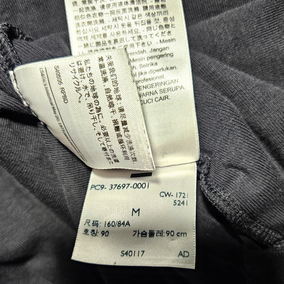 EUC Levi's Red Brand Logo Short Sleeve Rib Baby T-Shirt Sz. M Black - Picture 5 of 9